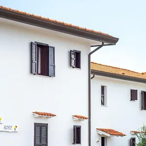 residence-delle-rose.hotelinveneto.com/